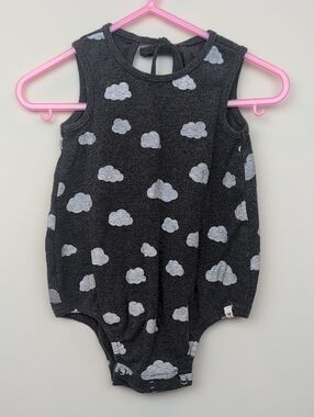 Oh Baby! 6-12M Bubble Romper GUC